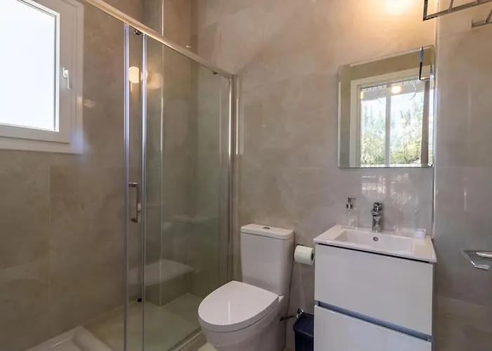 Townhouse Olivia - Modern Seaview Retreat With Private Pool Prázdninový dům *