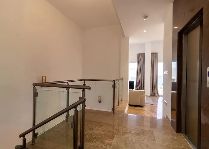 Prázdninový dům Townhouse Olivia - Modern Seaview Retreat With Private Pool Paphos