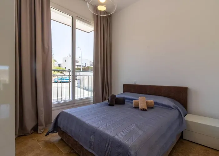 Tatil Evi Townhouse Olivia - Modern Seaview Retreat With Private Pool Pafos