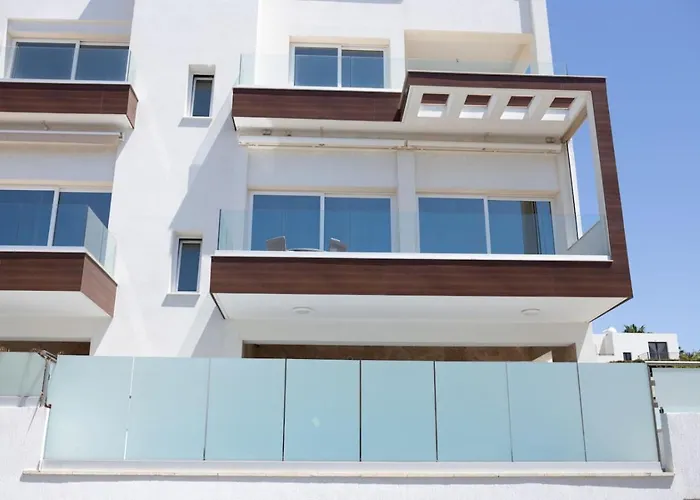 Townhouse Olivia - Modern Seaview Retreat With Private Pool Tatil Evi