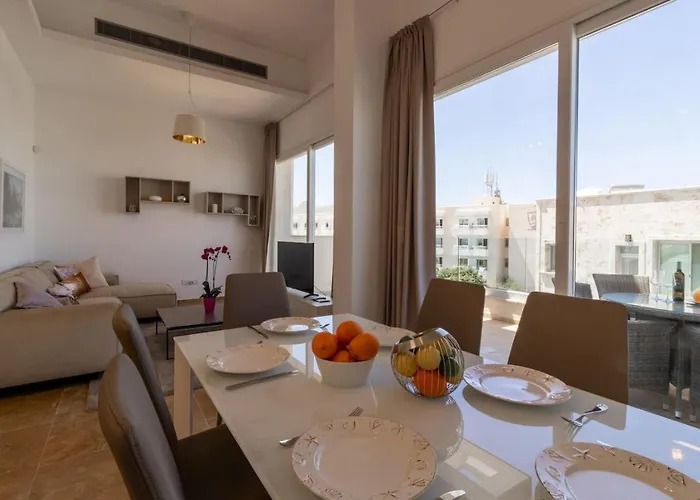 Townhouse Olivia - Modern Seaview Retreat With Private Pool