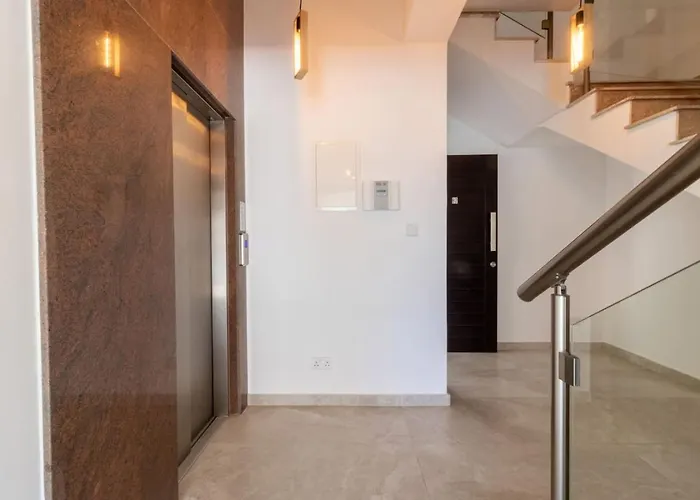 Nyaraló Townhouse Olivia - Modern Seaview Retreat With Private Pool