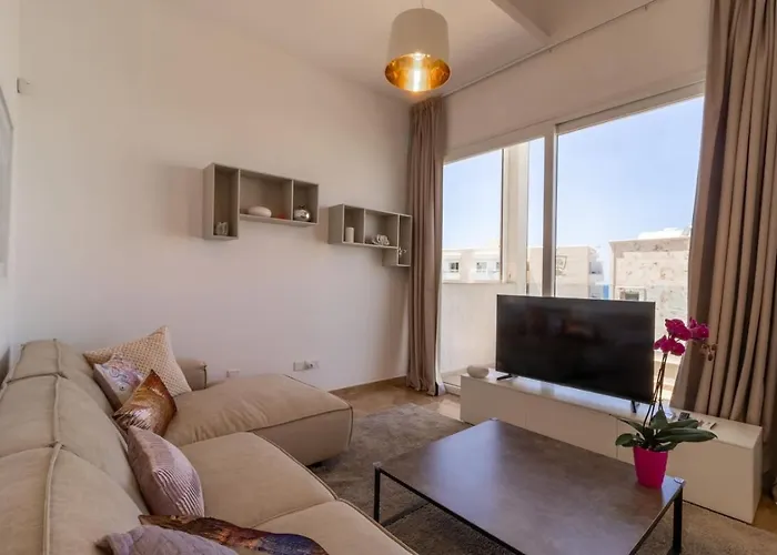 Townhouse Olivia - Modern Seaview Retreat With Private Pool Nyaraló *