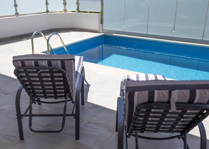 Townhouse Olivia - Modern Seaview Retreat With Private Pool Paphos